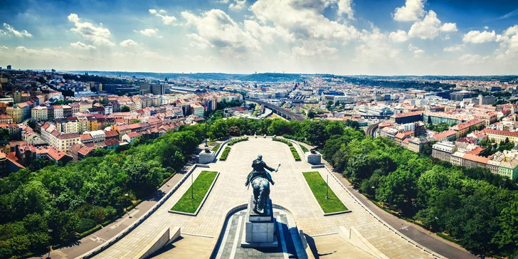 Poznejte Prahu zblízka: Moderní ubytování v komfortním 4* hotelu se snídaní
