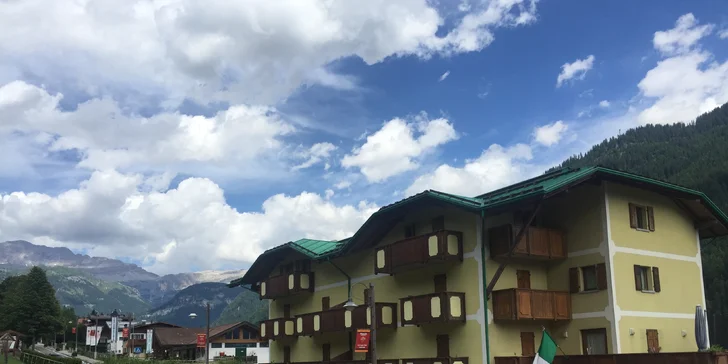 Italské Alpy od prosince do března: doprava, 2 noci v hotelu, polopenze a skipas