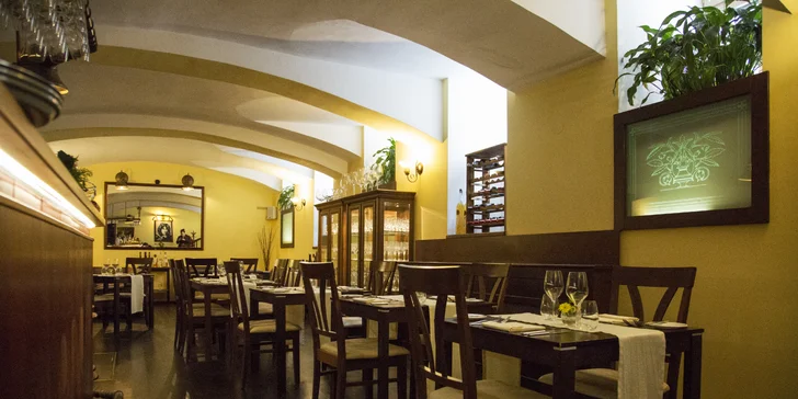 Tříchodové degustační letní menu pro dvě osoby: tuňák i grilovaný mečoun