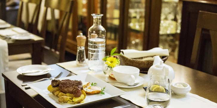 Dárkové poukazy v hodnotě až 2 000 Kč do restaurace U Emy Destinnové
