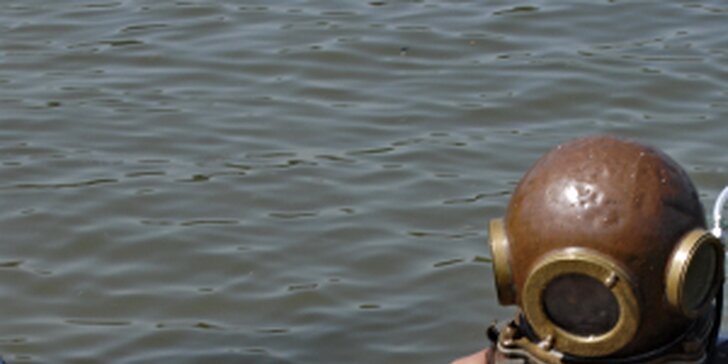 Ve stopách kapitána Nema: Ponor v autentické historické kesonové přilbě