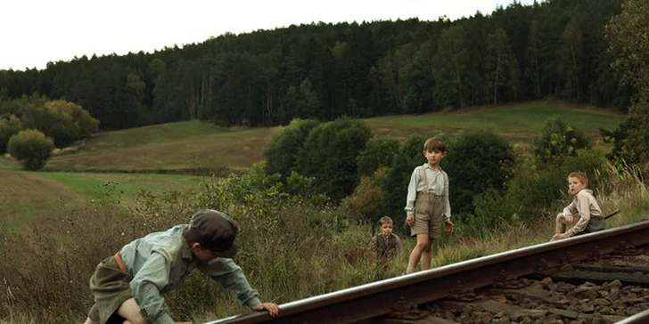 Za Svěráky do Lucerny: 2 vstupenky na film Po strništi bos