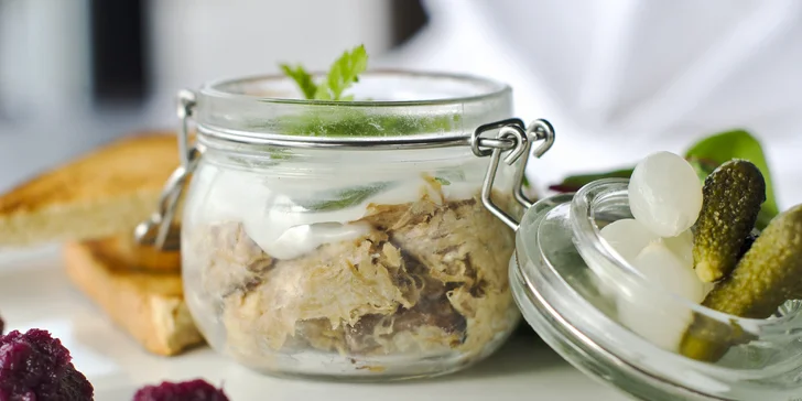 Lodní restaurace Port62: degustační menu s výběrem chodů pro 1 či 2 osoby