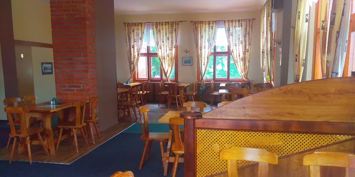 Nejvyšší hora Českého ráje: Kozákov s polopenzí, lyžováním a výhledy jak sen