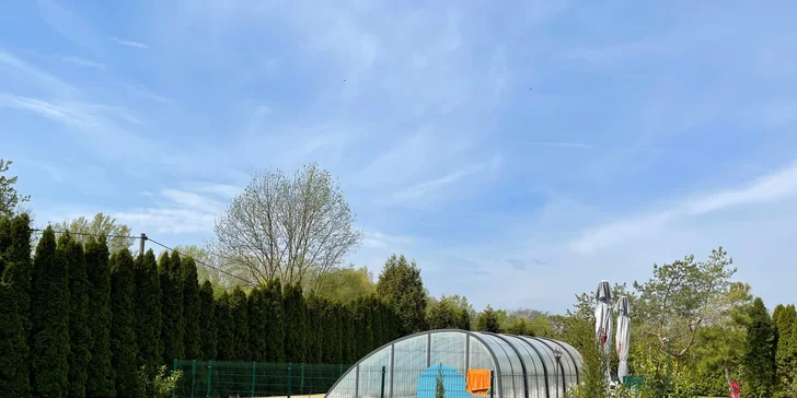 V letnej sezóne je vám k dispozícii bazén.
