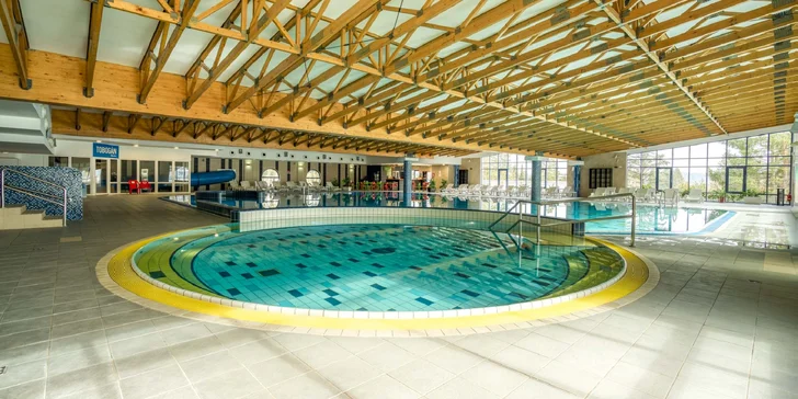 Veľká „whirlpoolka“ je určená až pre 16 osôb