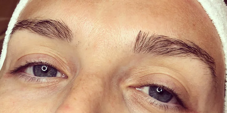 Řasy před a po Lash Liftingu