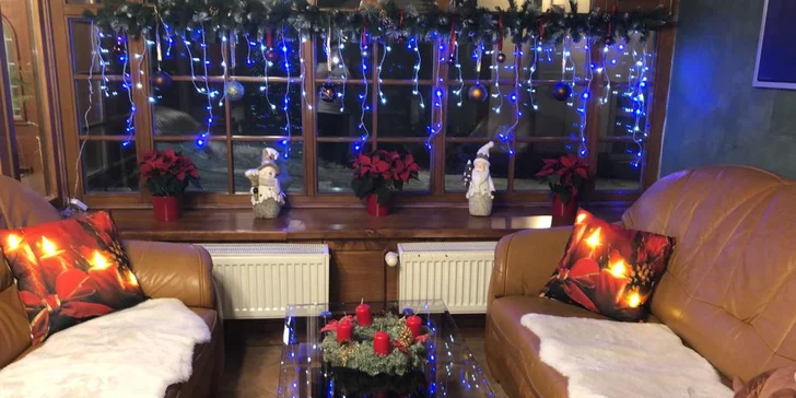 Na Štědrý den se podává speciální menu a restaurace bude slavnostně vyzdobená. 