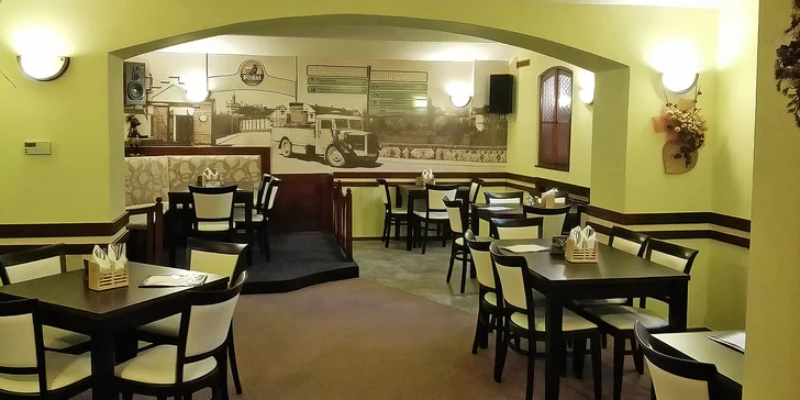 Restauraci najdete v centru Hradce Králové mezi OC Atrium a vlakovým nádražím. 