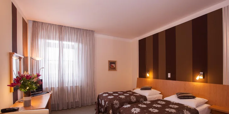 Luxusní relax v Mikulově: polopenze a střešní wellness v Hotelu roku