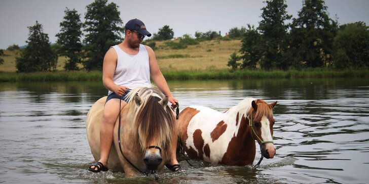 Vyjížďka na koních s možností plavení v rybníce