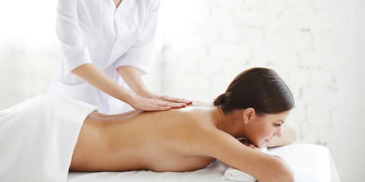 Manuální lymfatická masáž obličeje nebo vybrané části těla