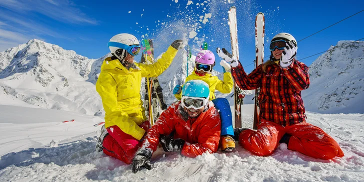 Italské Alpy od prosince do března: doprava, 2 noci v hotelu, polopenze a skipas