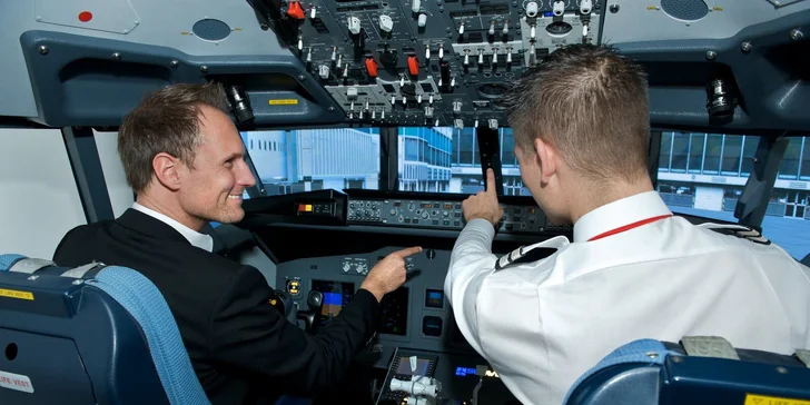 Jen tento týden: až 90 minut na simulátoru dopravního letadla A320