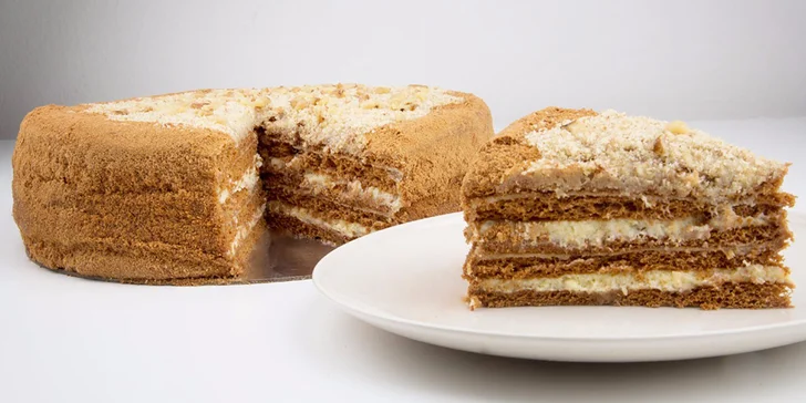 750g lahodný medový dort pro váš sladší den