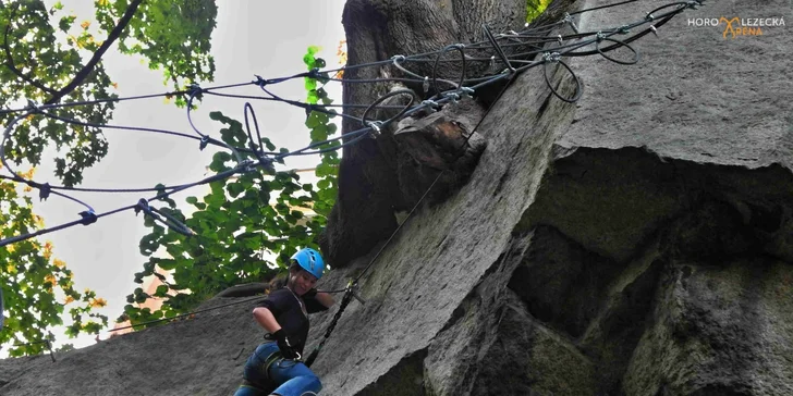 Kurz ferraty i slaňování a oběd nebo nocleh s večeří a snídaní pro 2 osoby