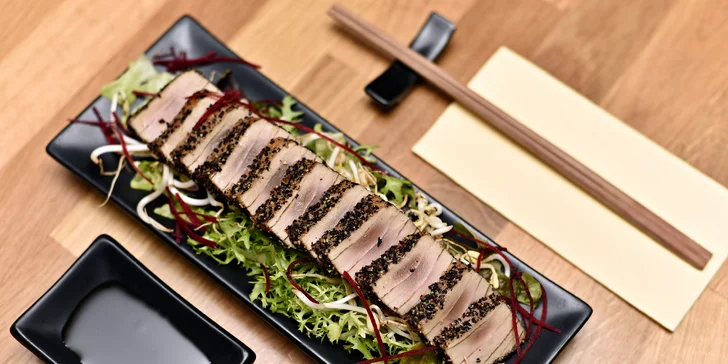 Degustační sushi menu pro dva s předkrmy, polévkou Miso i dezertem