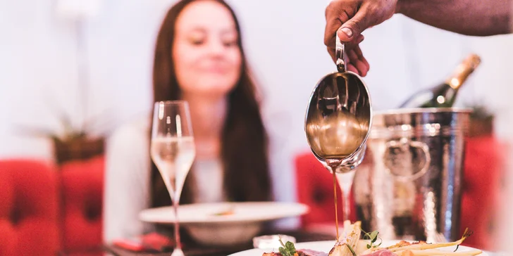 Dárkový voucher v hodnotě 1000 Kč do fusion restaurace na Ovocném trhu