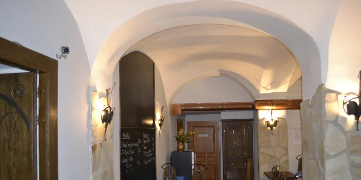 Pořádná hostina pro 2 osoby s neomezenou konzumací piva nebo s 0,5 l vína