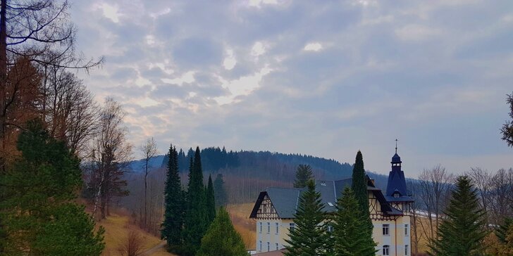 Relax v lázeňské vile: wellness, krásná příroda a dvě lyžařská střediska v obci