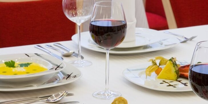 Fantastický wellness pobyt se snídaní či polopenzí ve 4* Spa Resortu Sanssouci v Karlových Varech