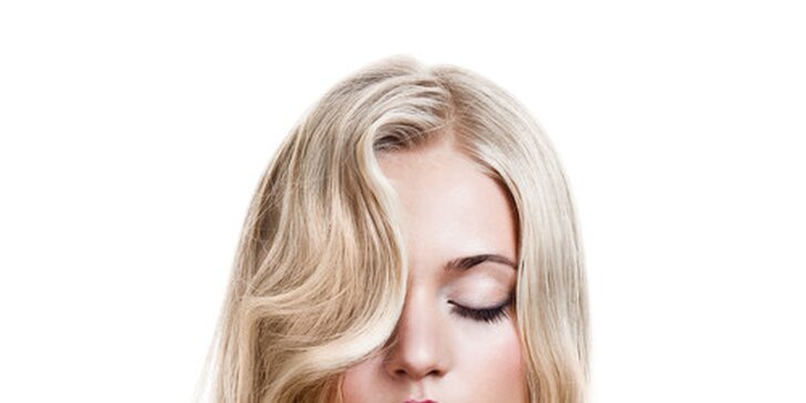 Luxusní stříhání pro dámy v kadeřnictvích Hairpoint