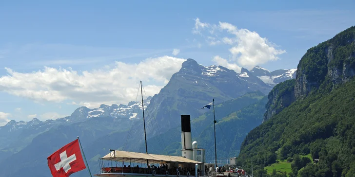 Za krásami Švýcarska: historický Thun u jezera, hrad Oberhofen i městečko Spiez