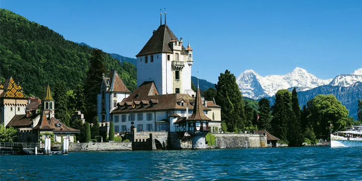 Za krásami Švýcarska: historický Thun u jezera, hrad Oberhofen i městečko Spiez