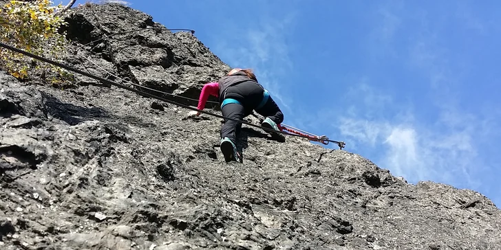 Zážitkový polodenní kurz Via ferrata lezení v Českém ráji