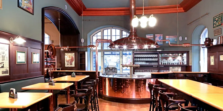 Navštivte Pilsner Urquell Original Restaurant – Nároďák a dejte si skvěle ošetřené tankové pivo. 