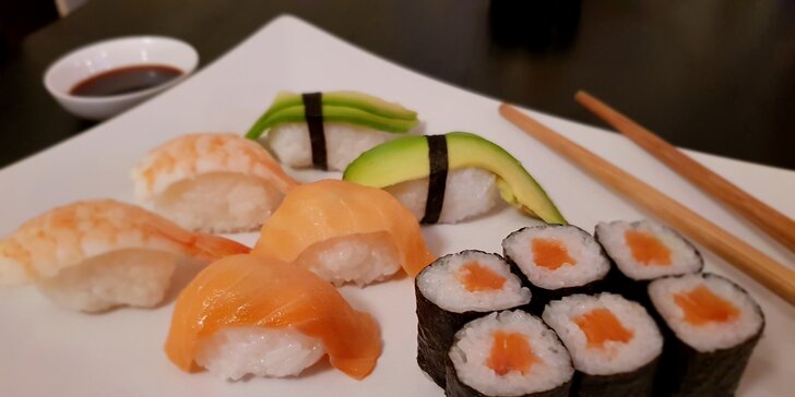 Sushi – lék na podzimní splín: 30 ks ve vegetariánské, losové nebo krevetové verzi