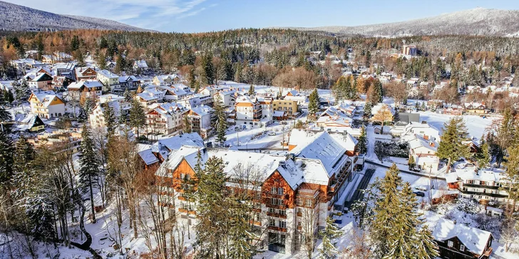 Moderný hotel v Sklárskej Porube v poľských Krkonošiach: neobmedzený wellness a polpenzia