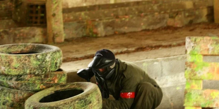 Nepřekonatelná paintballová přestřelka včetně vybavení a 100 kulí