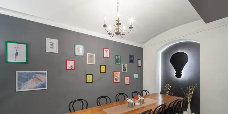 20% sleva na celý sortiment restaurace U Dobré myšlenky: burgery, líčka, řízky i palačinky