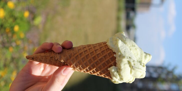 Zmrzlina chutná i v zimě: pořádná porce poctivé zmrzky v rodinném podniku