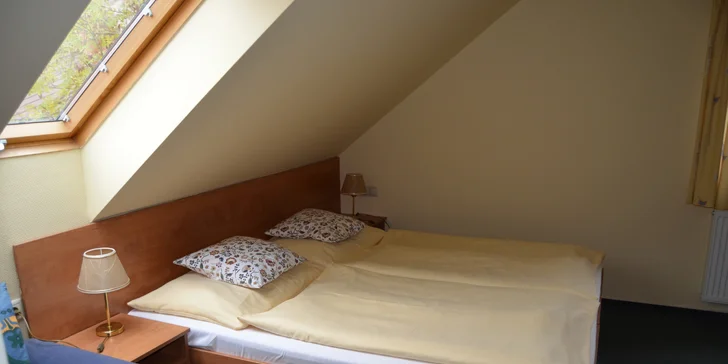 Romantika v podzámčí: 3 dny v Hluboké nad Vltavou se snídaní pro dva