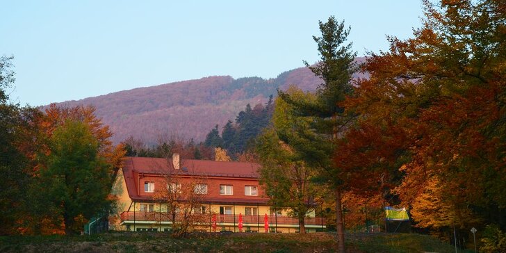 Beskydská romantika v horském hotelu - plná penze, sauna i skvělé bio hovězí
