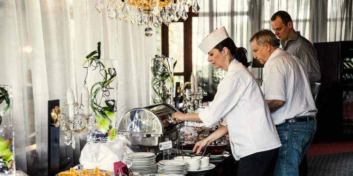 4* relax v Novém Boru: polopenze, balíček wellness procedury i solárium