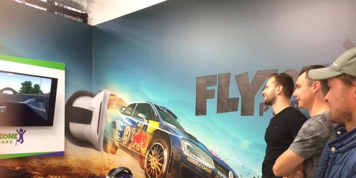 Vstupte do virtuální reality a Fly Zony: 1 nebo 2 hod. zábavy pro 4 osoby