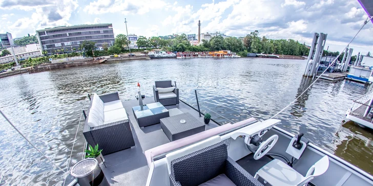 YachtBoat ONE