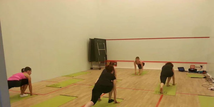 Vstupy i permanentky na skupinové lekce - zumba, jóga, kruhový trénink a další