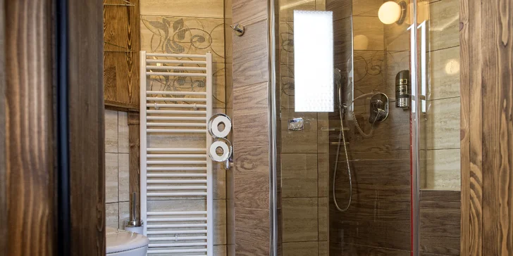 Kouzelný pobyt v Belianských Tatrách: rustikální hotel, polopenze i wellness