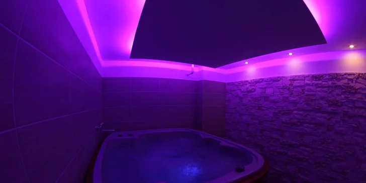 Ve dvou do wellness: pohoda v privátní vířivce a klidně i v sauně