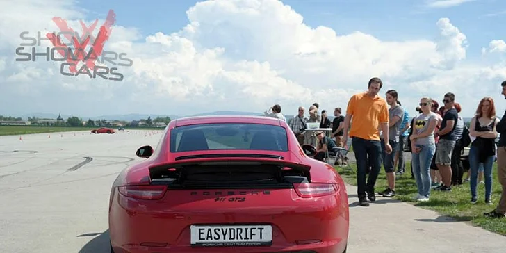 20 minut v supersportu vč. jízdy na letišti: Porsche, Lamborghini, Audi a další