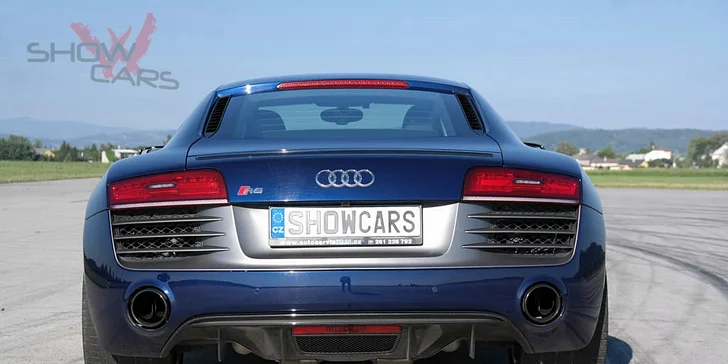 20 minut v supersportu vč. jízdy na letišti: Porsche, Lamborghini, Audi a další