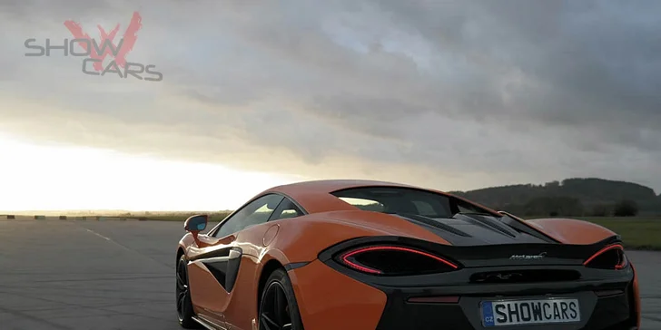 20 minut v supersportu vč. jízdy na letišti: Porsche, Lamborghini, Audi a další