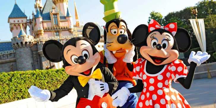 Autobusem do Disneylandu v Paříži: Mickey Mouse, Minnie a další postavičky
