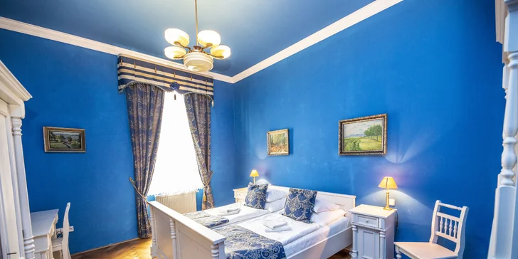 Ubytujete se v pokoji nebo apartmánu.