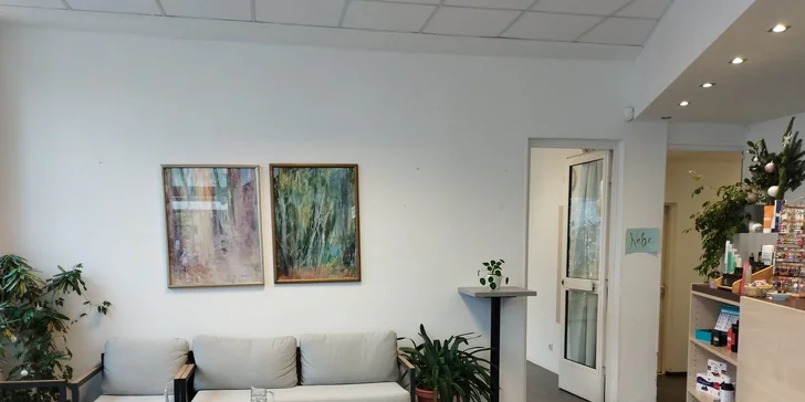 Přihlaste se na praktický workshop výroby parfému na míru, který pořádá Fit Ateliér na pražském Barrandově. 
