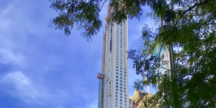 Záloha na letecký zájezd do New Yorku: 4 noci v hotelu a průvodce městem